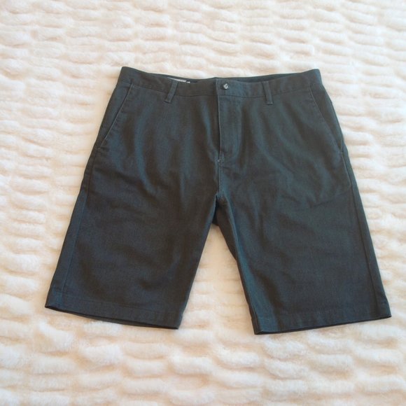 Volcom Other - Men's Gray Volcom Dress Shorts Size 34